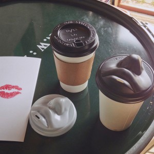 human-face-shape-lid-coffee-take-kiss-out-jang-woo-seok-11